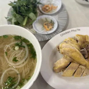 ramen and noodles, noodle dish, noodles, noodle soup, food, ramen