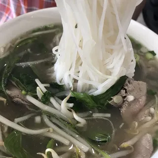 Fresh Slice Beef Rice Noodles Soup