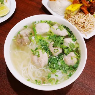 Vietnamese Vermicelli Soup With Pork Paste and Mushroom Soup