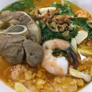 Vietnamese Crab Thick Noodle Soup