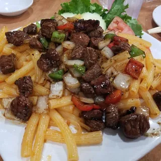 Stir-fried Pasta with Beef