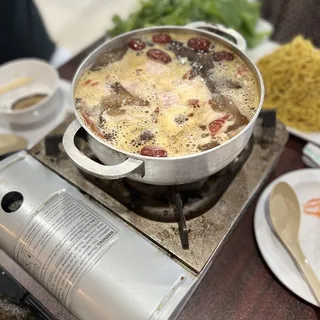 Goat Hot Pot( Lau De)