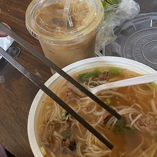 32. Charbroiled Pork/Beef/Chicken Pho