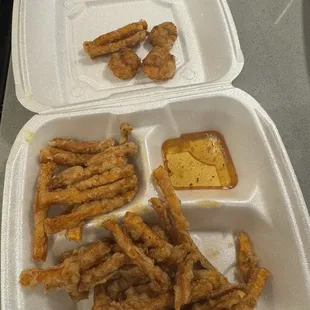 chicken wings and fried chicken, bbq chicken, bbq wings, chicken, chicken wings, fried chicken, poultry, food, fried chicken wings