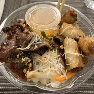 47. Spring Rolls and Grilled Pork on Rice Vermicelli (to go)