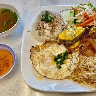 31. House Special Plate - Cơm đặc Biệt