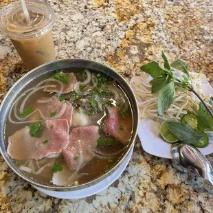 Pho Dac Biet