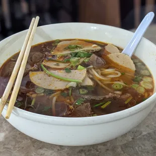 Medium bun bo hue