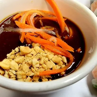 Dip sauce for spring rolls