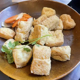 A4. Crispy Salt & Pepper Tofu (Tofu Rang Muoi)