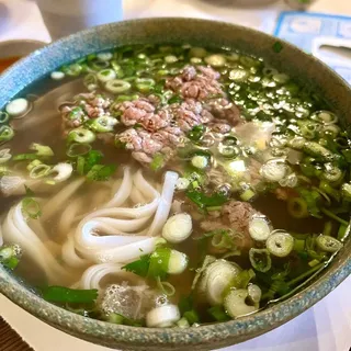 P9. Rare Steak & Tendon Pho (Phở Tái Gân)