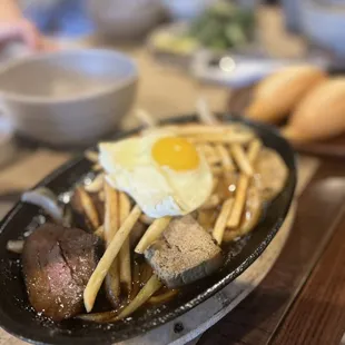 Bo Ne / Sizzling Steak