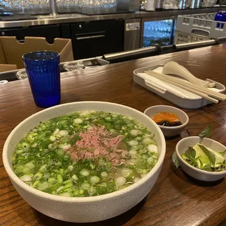 P2. Rare Steak Pho (Phở Tái)