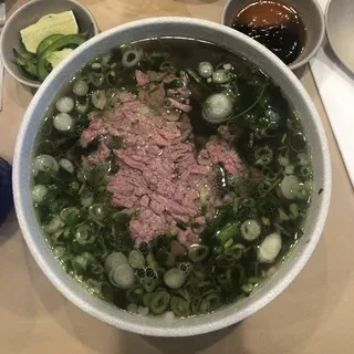 P4. Rare Steak, Brisket and Flank Pho (Phở Tái Nạm Gầu)