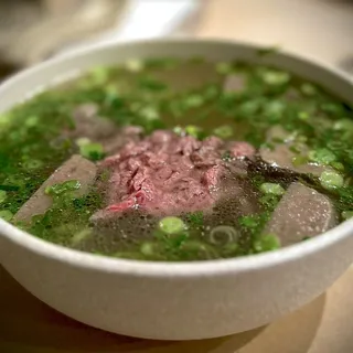 P5. Rare Steak & Meatball Pho (Phở Tái Bò Viên)