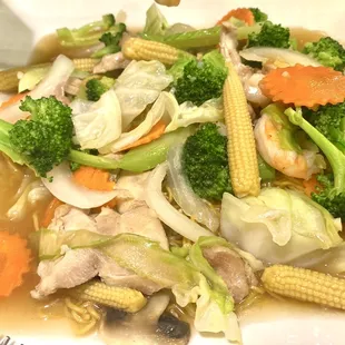 Stir-fried shrimp noodles and veggies.
