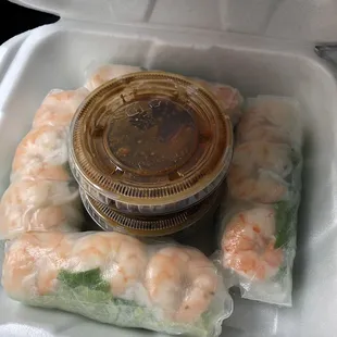 Shrimp spring rolls