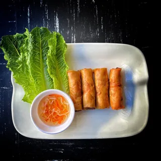 28. Egg Rolls (4pcs)