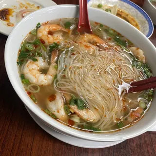 #37 Shrimp with Rice Noodle Soup