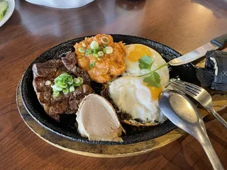 Quan Ngon Vietnamese Bistro