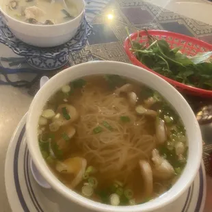shrimp pho