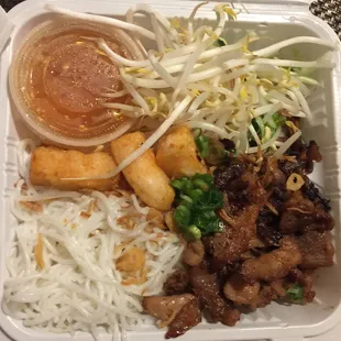 Grillled pork &amp; shrimp cake w/vermicelli.