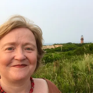 Lisa L.