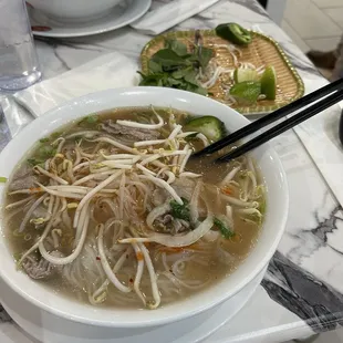 P2-Rice noodles with steak