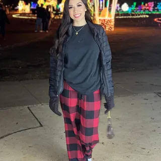 Lesette L.
