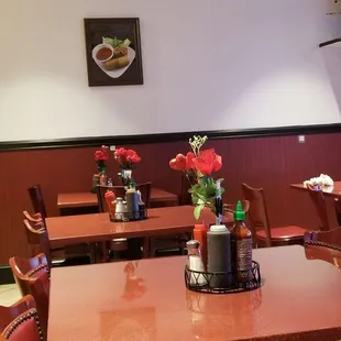 sushi and sashimi, interior