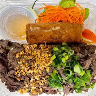 BÚN BÒ NỚNG CHẢ GIÒ