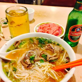 Pho Tai, Chin Nac