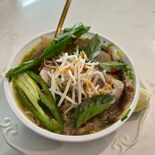 Pho Chin, Bo Vien