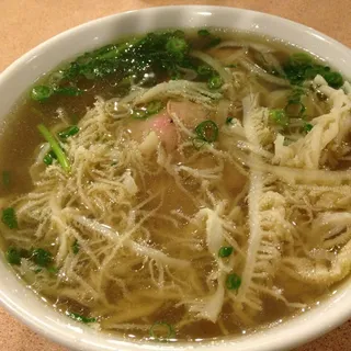 Pho Tai, Sach