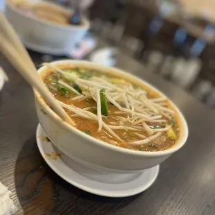 ramen and noodles, food