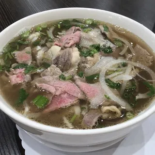 19. Pho Dac Biet