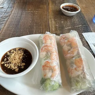 32. Spring Roll Shrimp, Pork, Lettuce, Rice Vermicelli