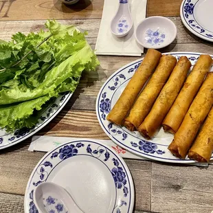 Egg Rolls with mint and lettuce