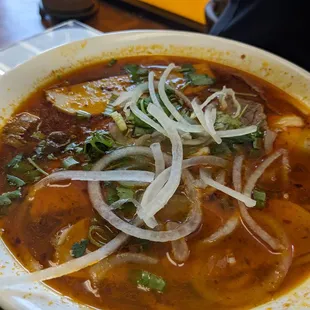 Bun bo hue