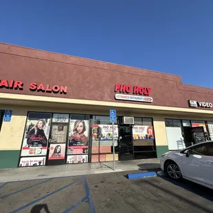 ramen and noodles, outside