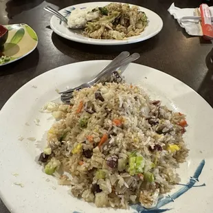 C29. Com Chien Xa Xiu and C10. Com Ga Xao Sa Ot