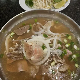 Combo pho.