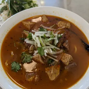 Bún bò huế