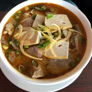 #28 Spicy beef noodle soup (bun bo hue)