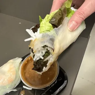 #24 GOI CUON ( Salad Rolls )