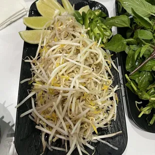 Crunchy bean sprouts