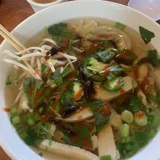 Pho Ga Tom