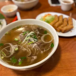 ramen and noodles, food