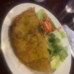 TV4. Banh xeo (Crispy pan fried crepe)