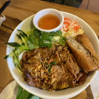 E1. Grilled Pork Over Vermicelli